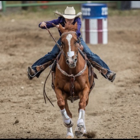 Meet your Posher, Kelli - Picture 1 of 1